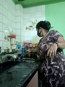 Snapshot of sematomar chatting on March 4, 3:44 am sematomar online show from March 4, 3:44 am