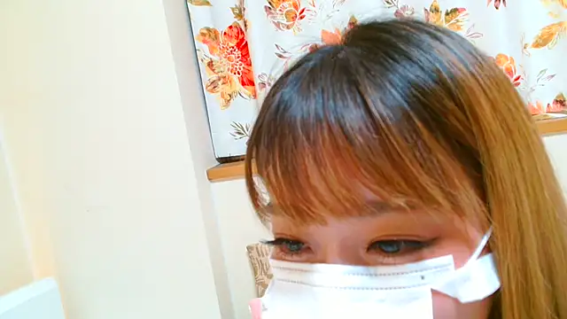 liliyRiSAcha-n online show from December 14, 8:56 am