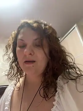 Snapshot of Taisia_W chatting on November 24, 6:13 am Taisia W online show from November 24, 6:13 am