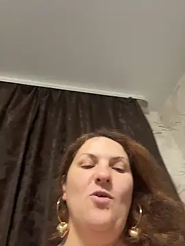 Snapshot of Taisia_W chatting on December 5, 4:36 pm Taisia W online show from December 5, 4:36 pm