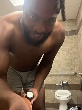 Snapshot of mikejones7661 chatting on September 17, 7:59 pm mikejones7661 online show from September 17, 7:59 pm