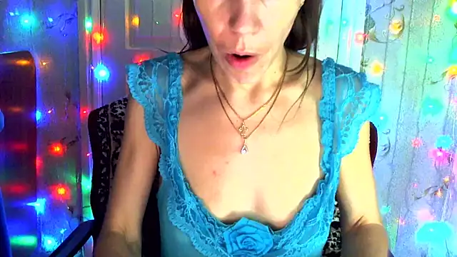 Snapshot of Ladywinter chatting on January 25, 3:41 pm Ladywinter online show from January 25, 3:41 pm