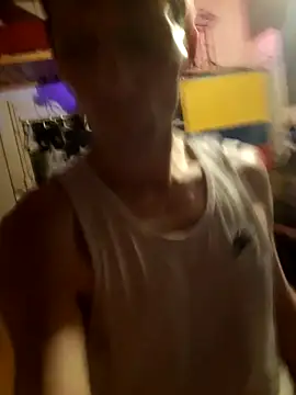 Snapshot of Cridere chatting on February 11, 12:59 am Cridere online show from February 11, 12:59 am