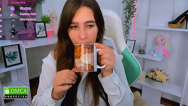  Eliizabeth  online show from October 25, 9:09 pm