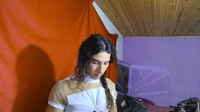 Snapshot of roxana_collins chatting on November 7, 4:45 am roxana collins online show from November 7, 4:45 am