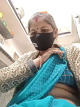 Snapshot of Riyaa-Devi chatting on December 23, 5:43 pm Riyaa-Devi online show from December 23, 5:43 pm