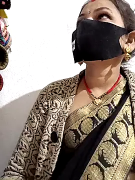 Snapshot of Riyaa-Devi chatting on December 29, 5:22 pm Riyaa-Devi online show from December 29, 5:22 pm