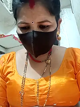 Snapshot of Riyaa-Devi chatting on February 19, 5:49 pm Riyaa-Devi online show from February 19, 5:49 pm