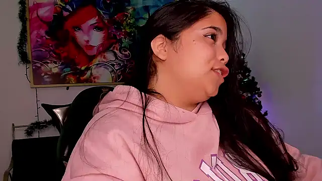 Snapshot of tati_reyess chatting on December 27, 7:14 pm tati reyess online show from December 27, 7:14 pm