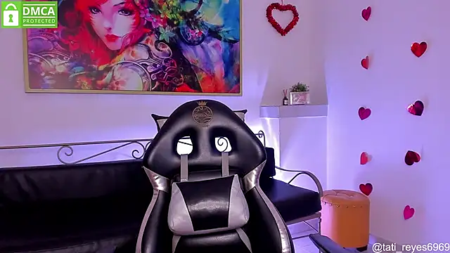 Snapshot of tati_reyess chatting on February 22, 4:09 pm tati reyess online show from February 22, 4:09 pm