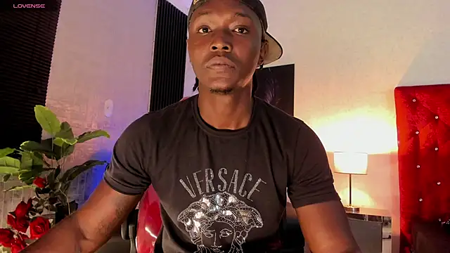 Snapshot of DannSmmith chatting on October 25, 3:47 am DannSmmith online show from October 25, 3:47 am