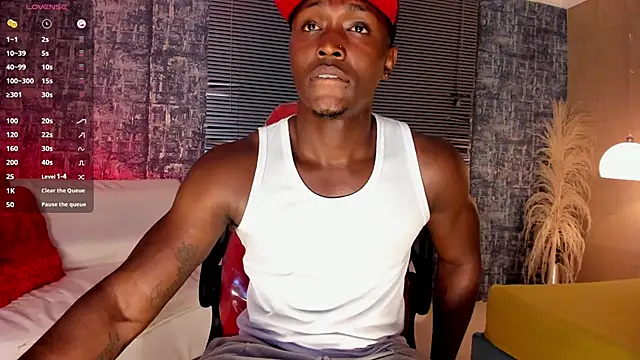 Snapshot of DannSmmith chatting on January 17, 4:06 am DannSmmith online show from January 17, 4:06 am