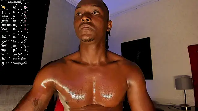 Snapshot of DannSmmith chatting on February 22, 6:13 am DannSmmith online show from February 22, 6:13 am