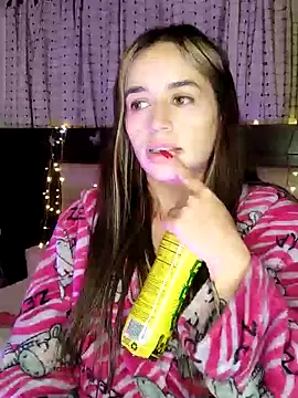 Snapshot of Natalia_Suarez chatting on January 7, 6:16 am Natalia Suarez online show from January 7, 6:16 am