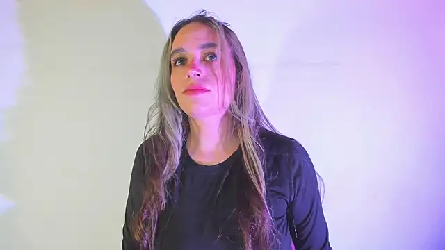 Snapshot of Natalia_Suarez chatting on October 2, 2:29 am Natalia Suarez online show from October 2, 2:29 am