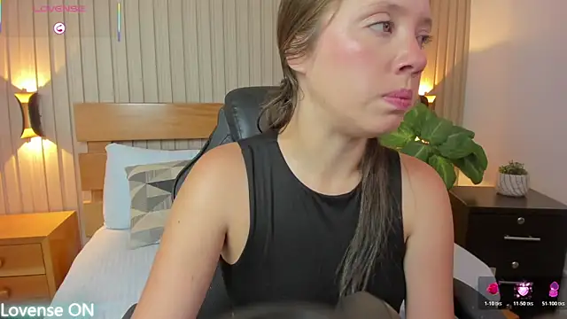 Snapshot of nataly_rodri chatting on November 26, 2:12 am nataly rodri online show from November 26, 2:12 am