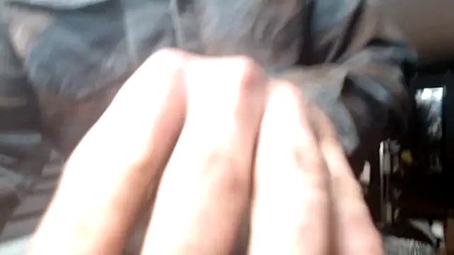 Snapshot of leanjamesdean chatting on February 6, 2:22 am leanjamesdean online show from February 6, 2:22 am