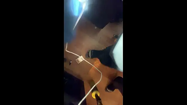 Snapshot of leanjamesdean chatting on December 3, 12:25 pm leanjamesdean online show from December 3, 12:25 pm