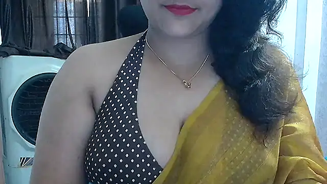 Snapshot of Maria_55 chatting on May 13, 6:11 am Maria 55 online show from May 13, 6:11 am