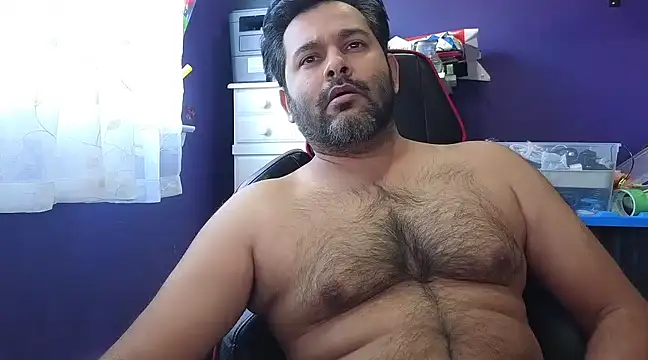 Sakhtlaundaz online show from December 2, 3:03 pm