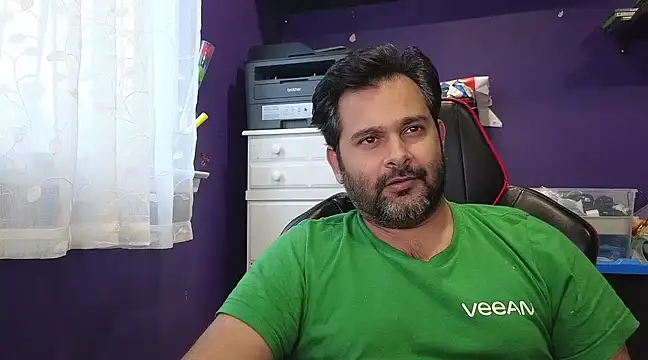 Sakhtlaundaz online show from December 2, 9:28 pm