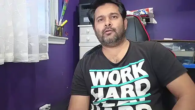 Sakhtlaundaz online show from January 1, 10:03 pm