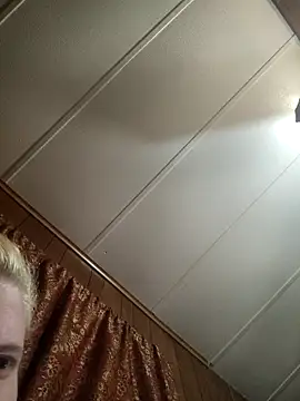 Snapshot of AshleyDalton101 chatting on March 18, 11:41 pm AshleyDalton101 online show from March 18, 11:41 pm