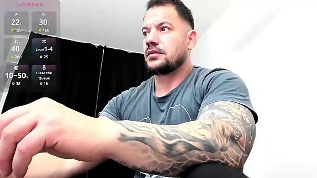 musclemonster31 online show from November 29, 6:38 am