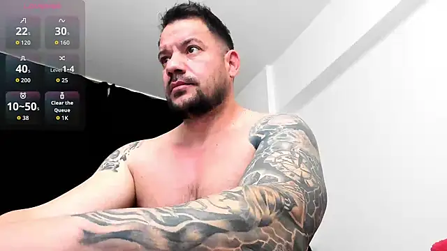 musclemonster31 online show from December 4, 8:01 am