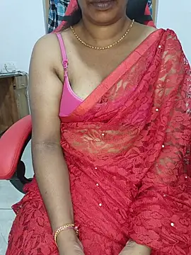 Snapshot of Malluivaniya chatting on December 2, 6:25 pm Malluivaniya online show from December 2, 6:25 pm