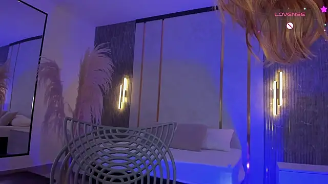 riley sierra online show from July 28, 3:21 pm