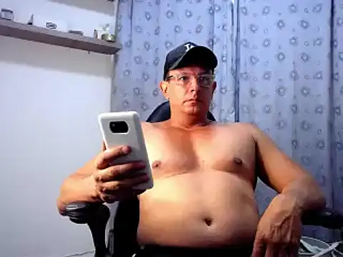 Snapshot of pedropicapi chatting on February 14, 3:00 am pedropicapi online show from February 14, 3:00 am