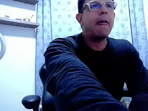 Snapshot of pedropicapi chatting on February 19, 3:50 am pedropicapi online show from February 19, 3:50 am