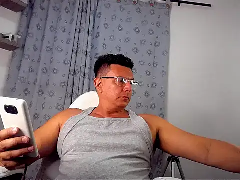 Snapshot of pedropicapi chatting on September 10, 11:49 pm pedropicapi online show from September 10, 11:49 pm