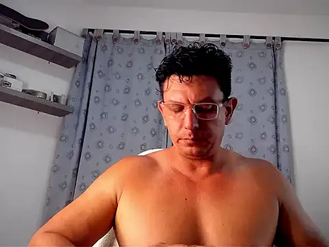 Snapshot of pedropicapi chatting on November 1, 12:45 am pedropicapi online show from November 1, 12:45 am