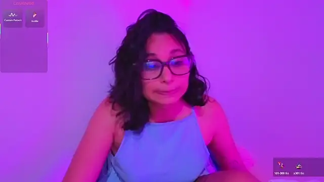 Cuteprincess21 online show from October 23, 11:46 pm