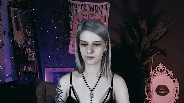 Snapshot of Noah_ElmerX chatting on December 14, 3:06 pm Noah ElmerX online show from December 14, 3:06 pm