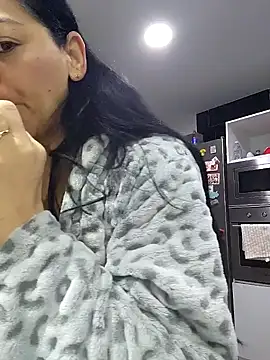 Snapshot of bruneta_sexy23 chatting on February 8, 4:25 am bruneta sexy23 online show from February 8, 4:25 am