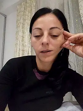 Snapshot of bruneta_sexy23 chatting on November 24, 4:56 am bruneta sexy23 online show from November 24, 4:56 am