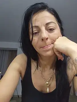 bruneta sexy23 online show from June 18, 2:45 am
