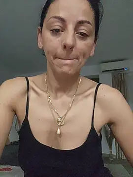 bruneta sexy23 online show from July 11, 4:04 am