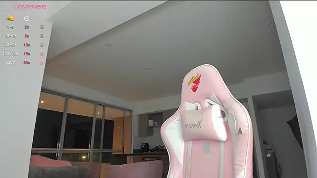 mia yourmommy online show from January 22, 7:03 am