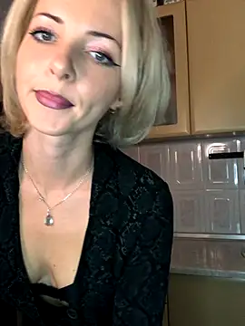 Snapshot of Kristina03 chatting on November 7, 9:59 pm Kristina03 online show from November 7, 9:59 pm