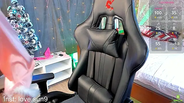 Michel Momsen online show from December 22, 3:55 pm