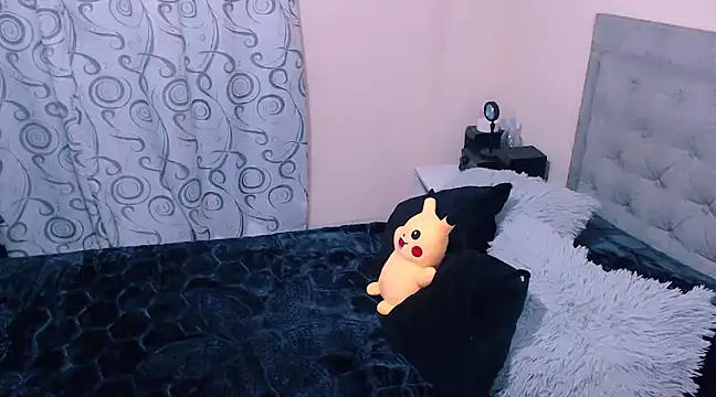 Snapshot of diana__34 chatting on February 26, 12:38 am diana 34 online show from February 26, 12:38 am