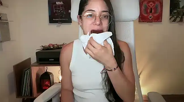 adriana  sosa  online show from January 8, 11:09 pm