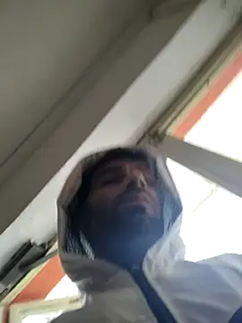 Snapshot of J0nyhson chatting on October 11, 7:29 am J0nyhson online show from October 11, 7:29 am