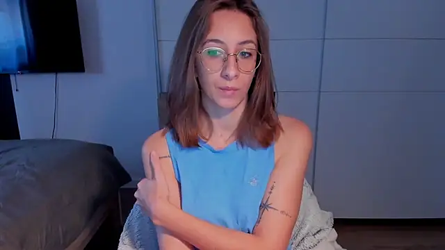 DesireMore90 online show from February 26, 9:41 am