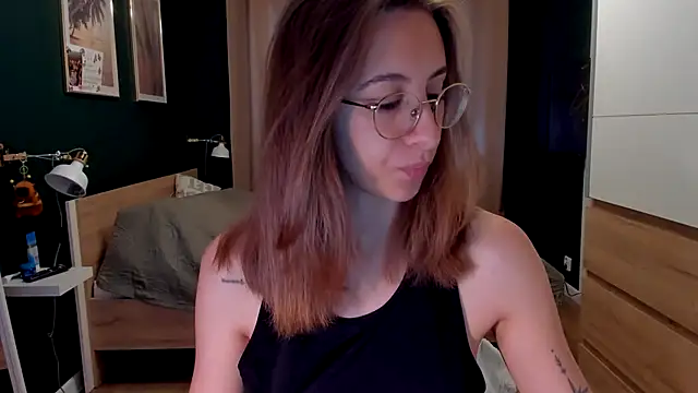 DesireMore90 online show from May 4, 5:53 pm