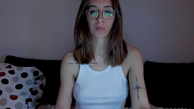 DesireMore90 online show from May 22, 9:42 pm